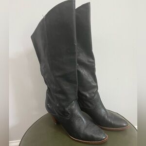 Vintage black leather boots 6.5